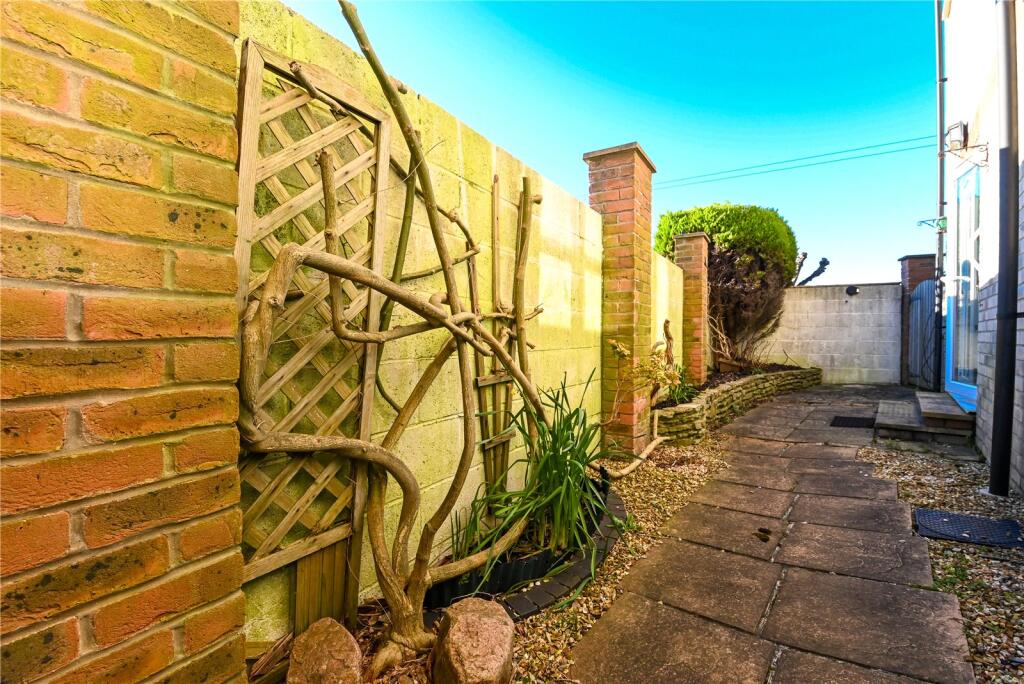 Additional property image - Jasmine Court, Whitefield Road, New Milton, Hampshire, BH25