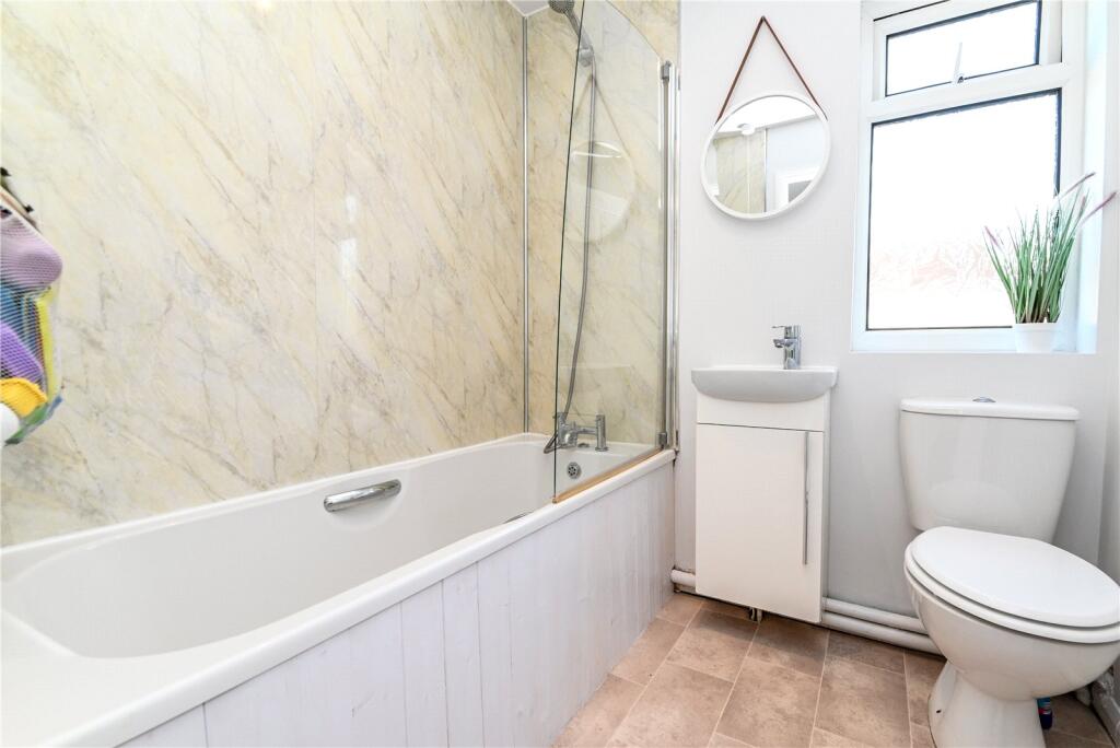 Additional property image - Doe Copse Way, New Milton, Hampshire, BH25