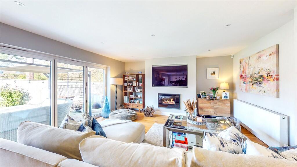 Additional property image - Barrs Wood Road, New Milton, Hampshire, BH25