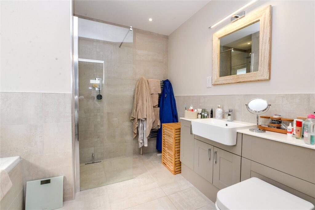 Additional property image - Barrs Wood Road, New Milton, Hampshire, BH25