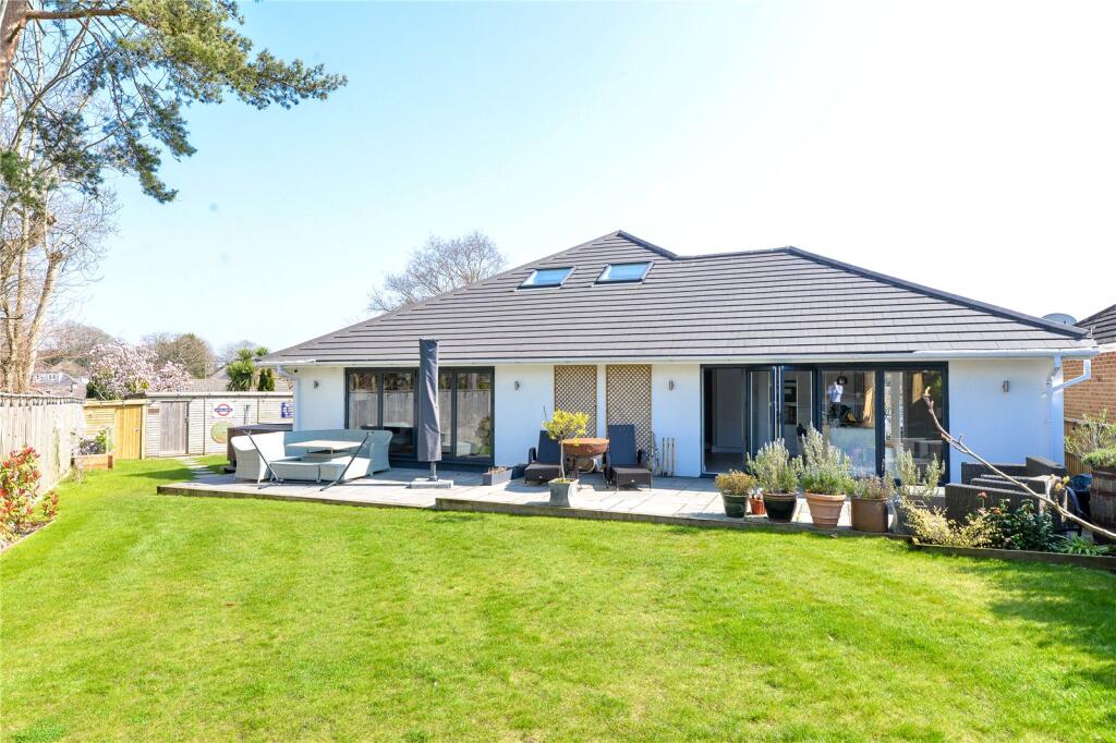 Additional property image - Barrs Wood Road, New Milton, Hampshire, BH25