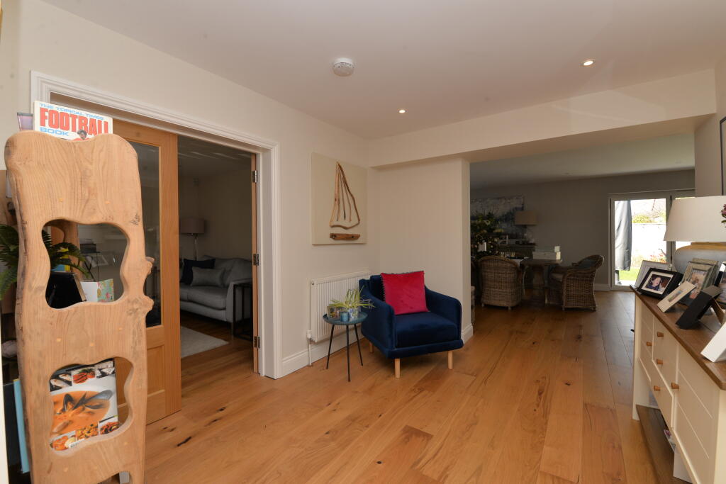 Additional property image - Barrs Wood Road, New Milton, Hampshire, BH25