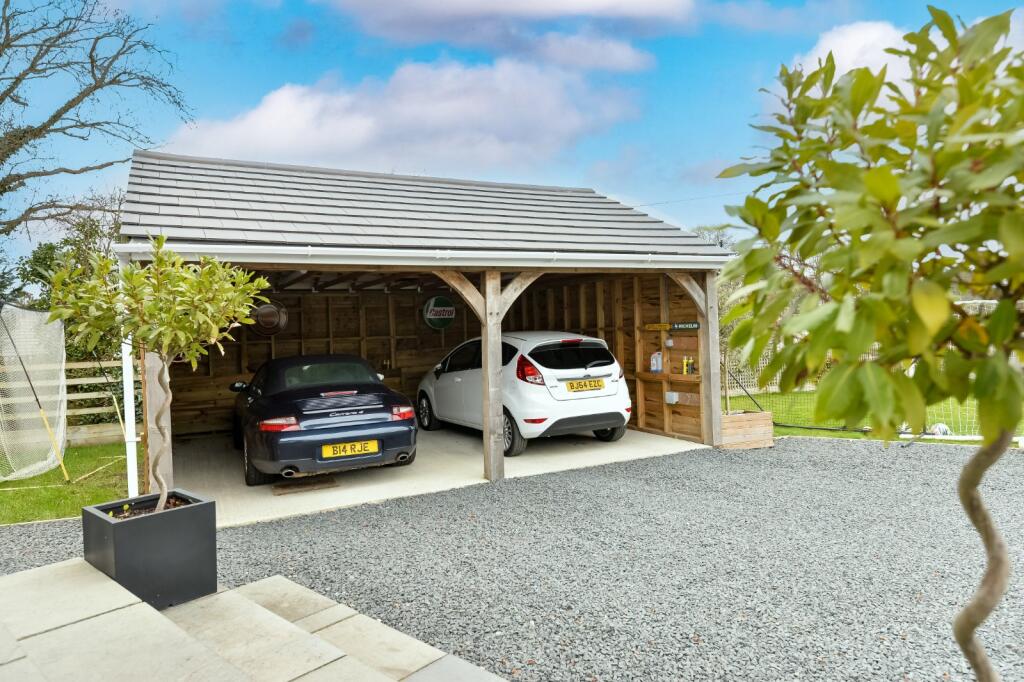 Additional property image - Barrs Wood Road, New Milton, Hampshire, BH25