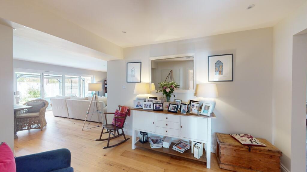 Additional property image - Barrs Wood Road, New Milton, Hampshire, BH25