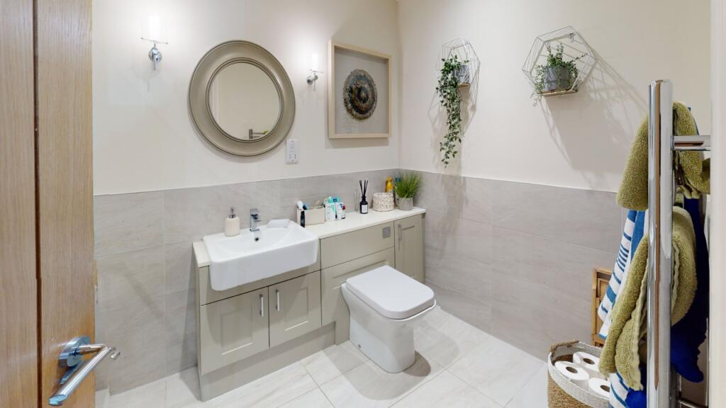 Additional property image - Barrs Wood Road, New Milton, Hampshire, BH25