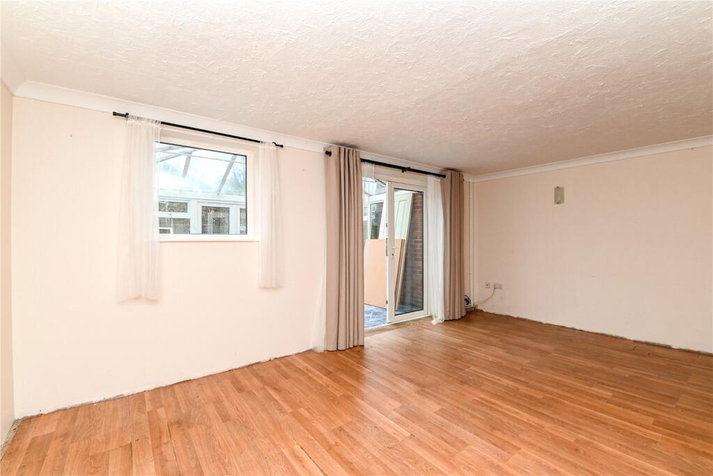 Additional property image - Wagtail Drive, New Milton, Hampshire, BH25