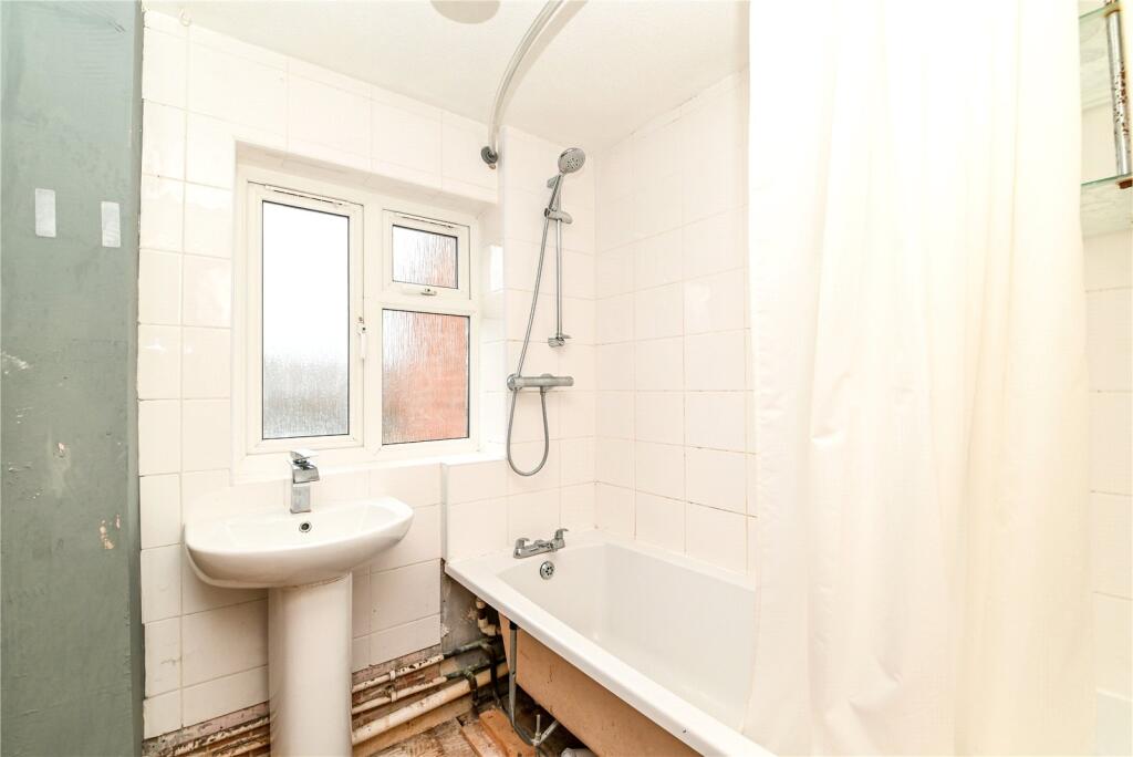 Additional property image - Wagtail Drive, New Milton, Hampshire, BH25