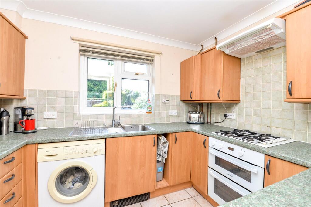 Additional property image - Dudley Place, New Milton, Hampshire, BH25
