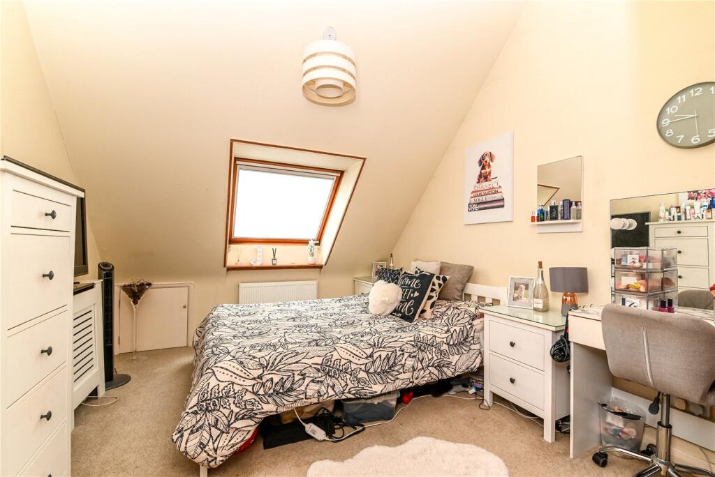 Additional property image - Dudley Place, New Milton, Hampshire, BH25