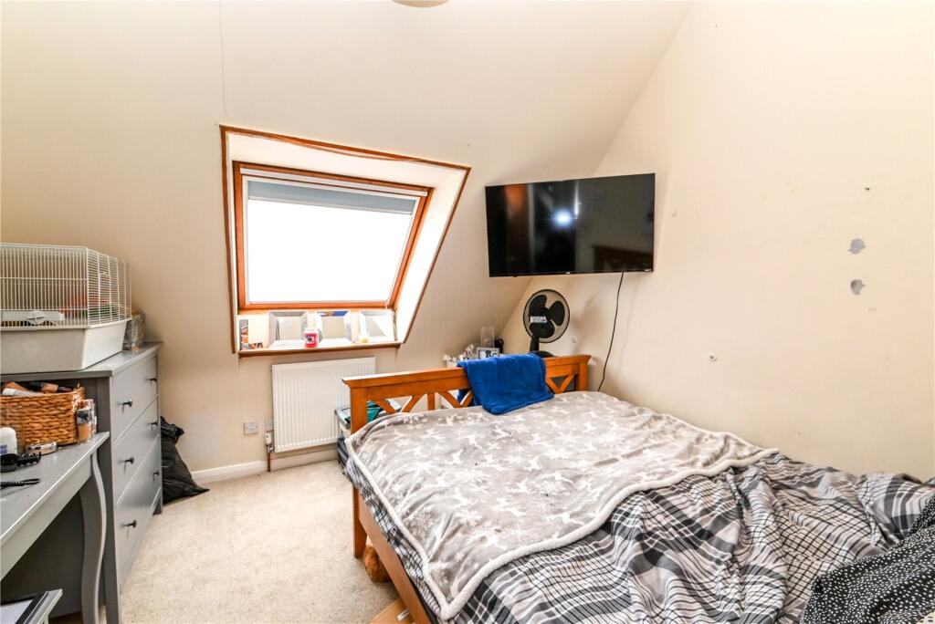 Additional property image - Dudley Place, New Milton, Hampshire, BH25