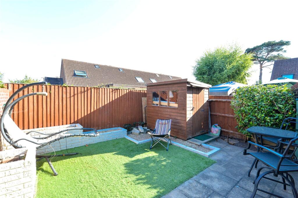 Additional property image - Dudley Place, New Milton, Hampshire, BH25