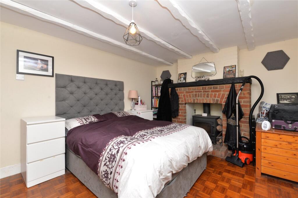 Additional property image - Ashley Road, New Milton, Hampshire, BH25