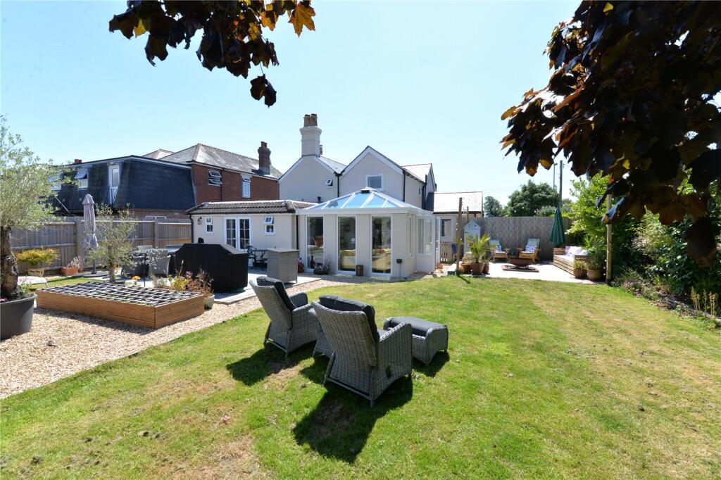 Additional property image - Ashley Road, New Milton, Hampshire, BH25