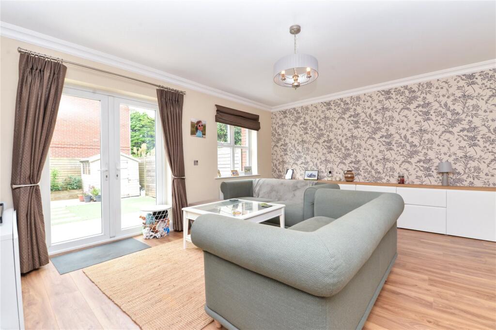 Additional property image - York Avenue, New Milton, Hampshire, BH25
