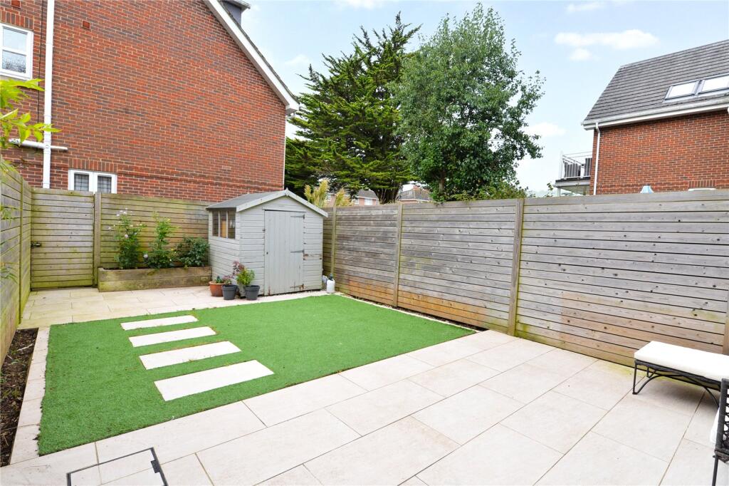 Additional property image - York Avenue, New Milton, Hampshire, BH25