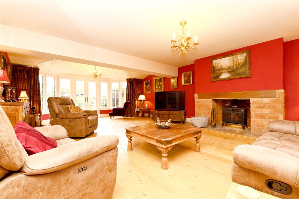 Additional property image - Kennard Road, New Milton, Hampshire, BH25