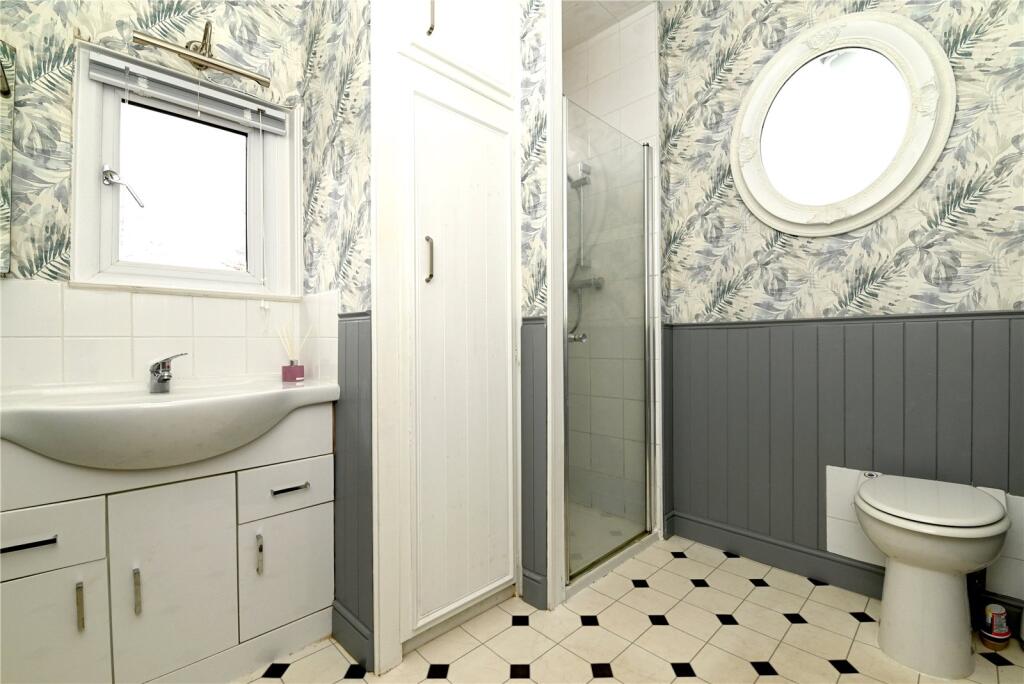 Additional property image - Kennard Road, New Milton, Hampshire, BH25