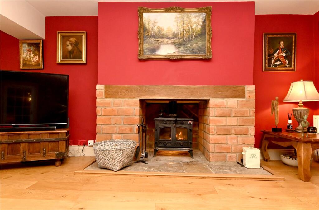 Additional property image - Kennard Road, New Milton, Hampshire, BH25