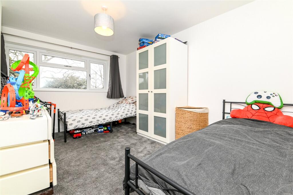 Additional property image - Davis Field, New Milton, Hampshire, BH25