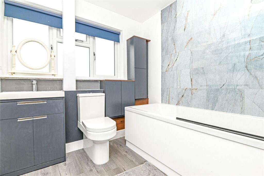 Additional property image - Davis Field, New Milton, Hampshire, BH25