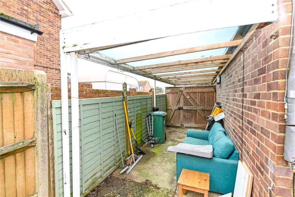 Additional property image - Davis Field, New Milton, Hampshire, BH25