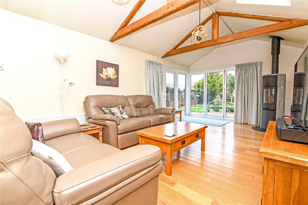 Additional property image - Manor Road, New Milton, Hampshire, BH25