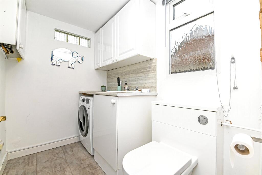 Additional property image - Manor Road, New Milton, Hampshire, BH25