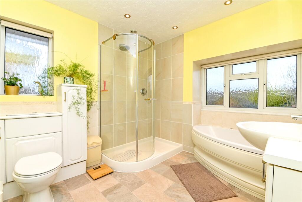 Additional property image - Manor Road, New Milton, Hampshire, BH25