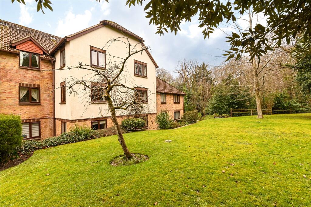 Additional property image - Lakeside Pines, Barrs Avenue, New Milton, Hampshire, BH25