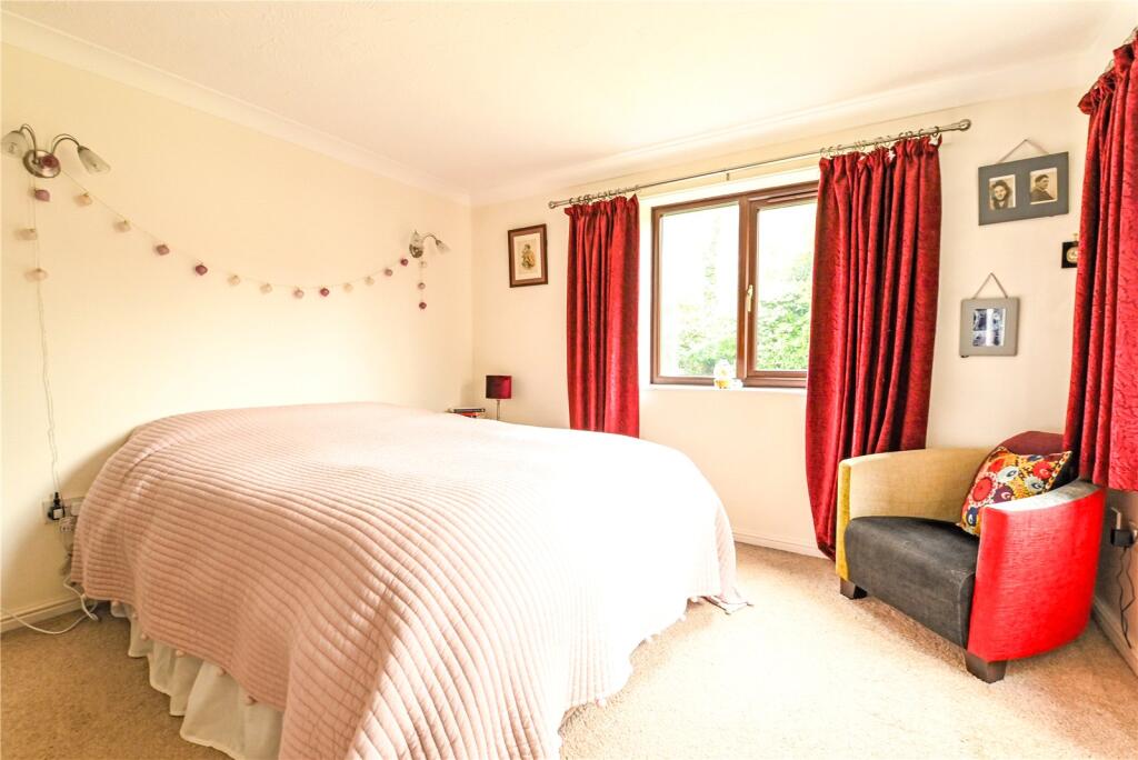 Additional property image - Lakeside Pines, Barrs Avenue, New Milton, Hampshire, BH25