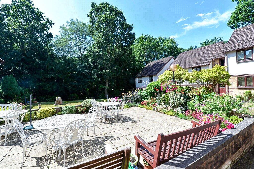 Additional property image - Lakeside Pines, Barrs Avenue, New Milton, Hampshire, BH25
