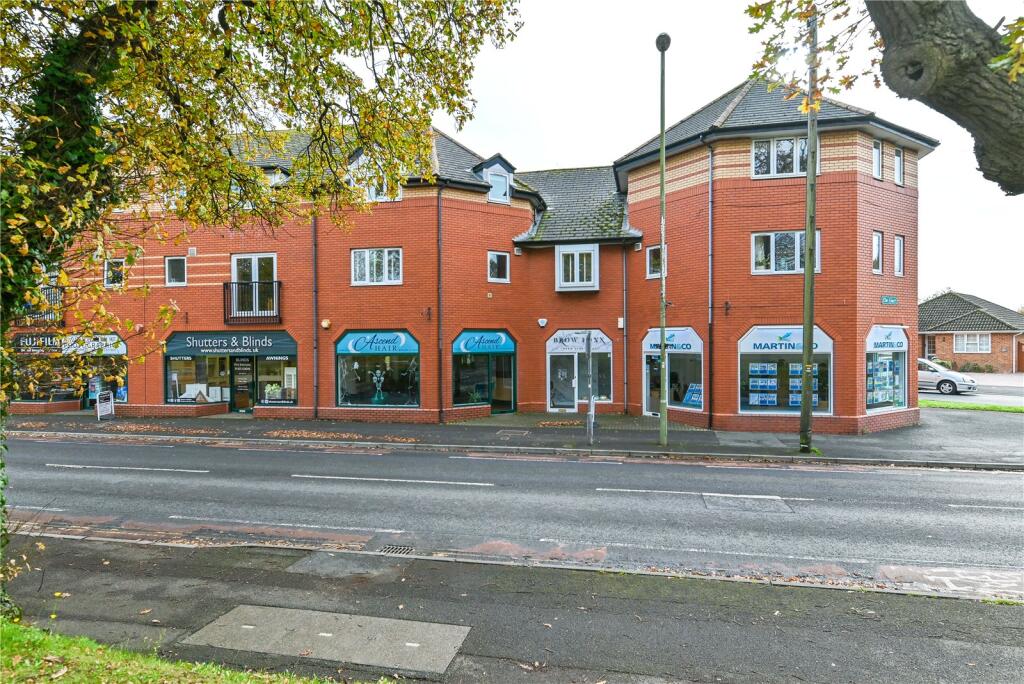 Main image of property: Elm Court, 27 Old Milton Road, New Milton, Hampshire, BH25