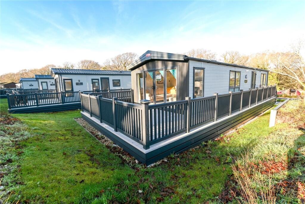 Main image of property: Chewton Bunny, Hoburne Naish Holiday Park, Barton On Sea, Hampshire, BH25