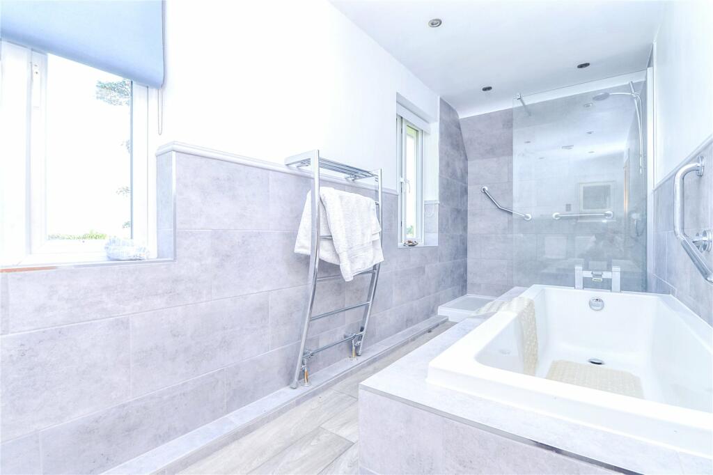 Additional property image - Barton Common Road, Barton On Sea, New Milton, Hampshire, BH25