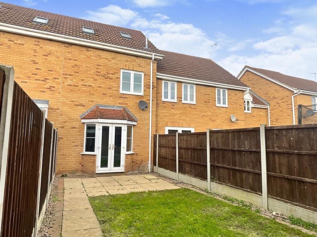 3 bedroom terraced house for sale in Jubilee Way, Crowland