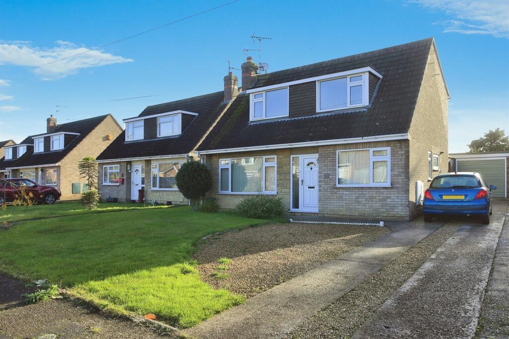 4 bedroom chalet for sale in Camelia Close, Werrington Village