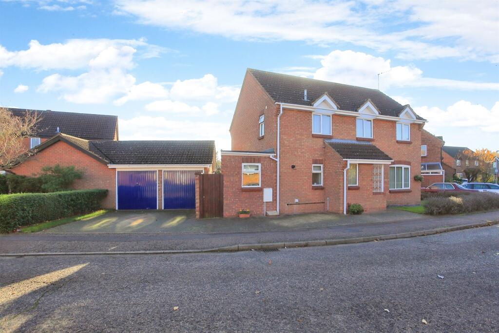 4 bedroom detached house for sale in Sapperton, Werrington, Peterborough, PE4