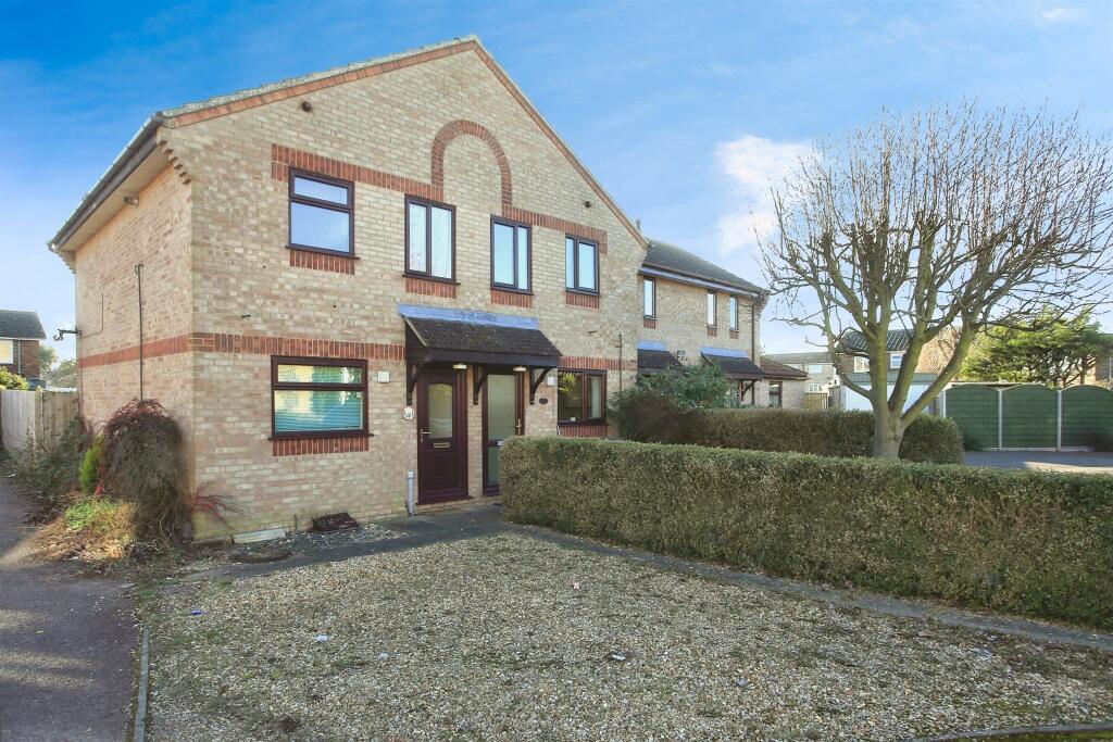 2 bedroom end of terrace house for sale in Kentmere Place, Gunthorpe