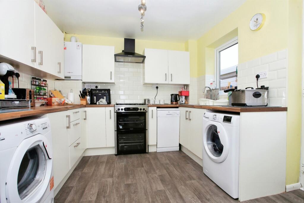 3 bedroom semi-detached house for sale in Mealsgate, Gunthorpe, Peterborough, PE4
