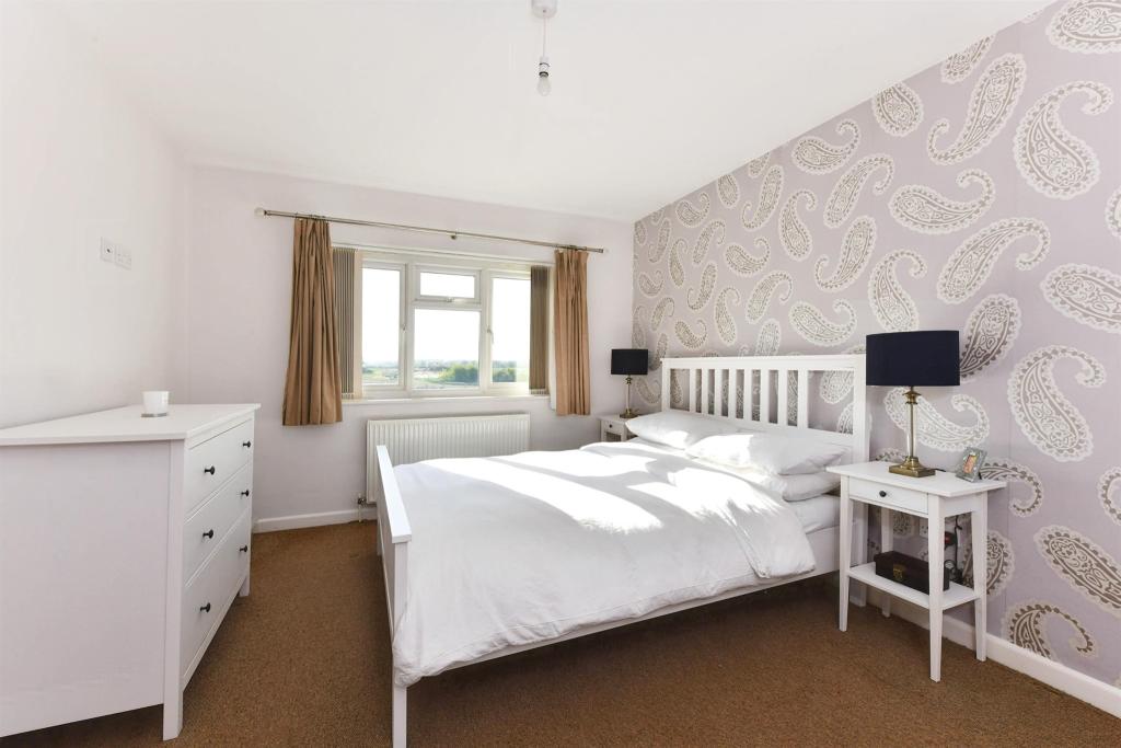 4 bedroom detached house for sale in London Road, Yaxley, Peterborough, PE7