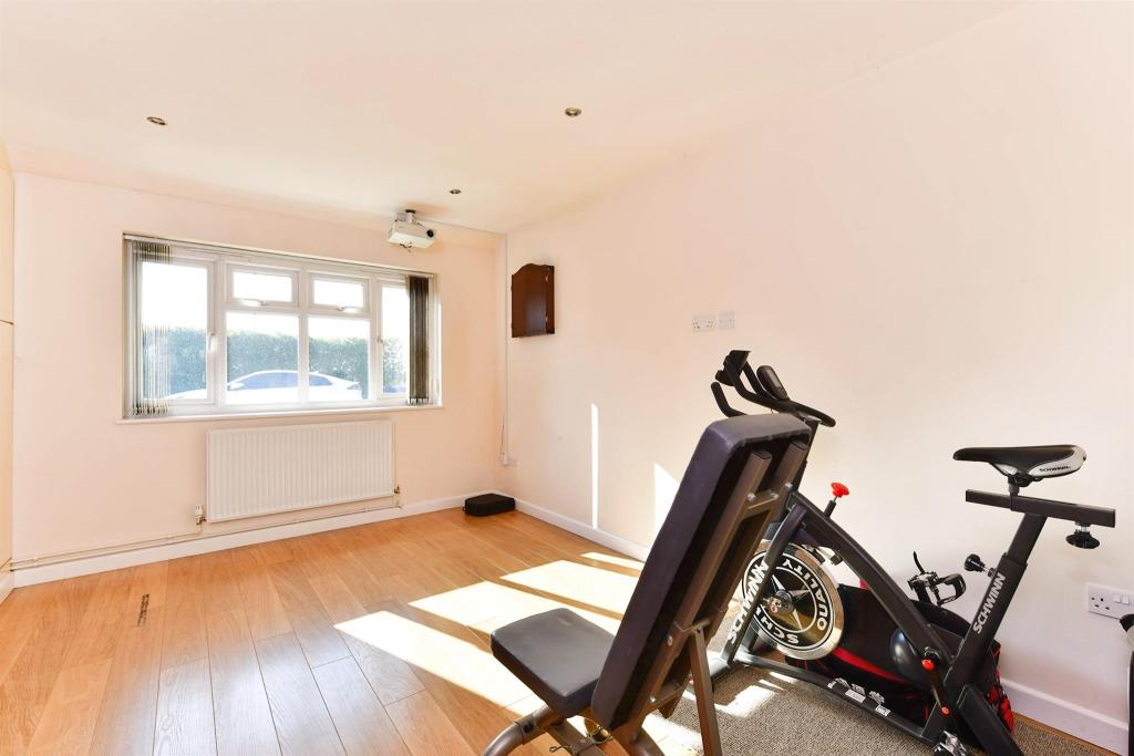 4 bedroom detached house for sale in London Road, Yaxley, Peterborough, PE7