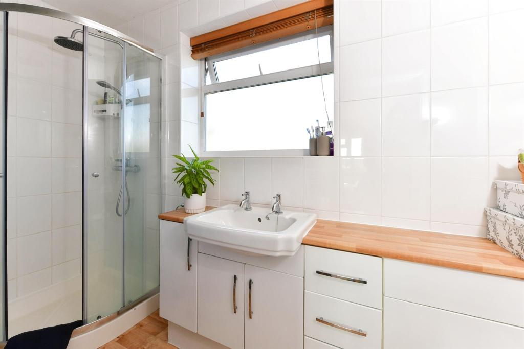 4 bedroom detached house for sale in London Road, Yaxley, Peterborough, PE7