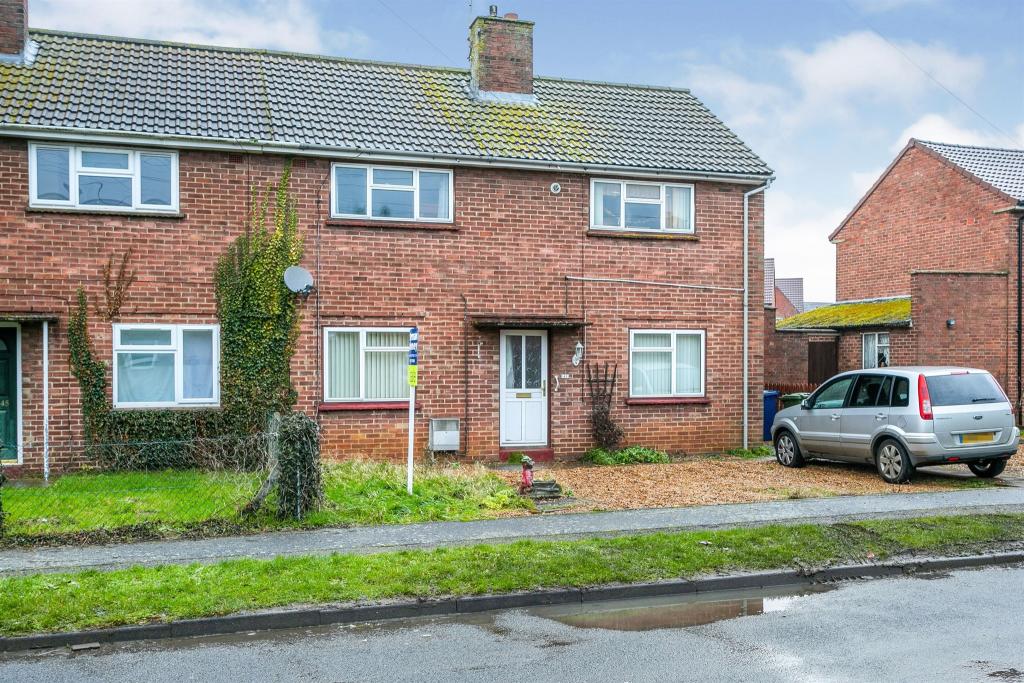 3 bedroom end of terrace house for sale in Old Mill Avenue, Warboys