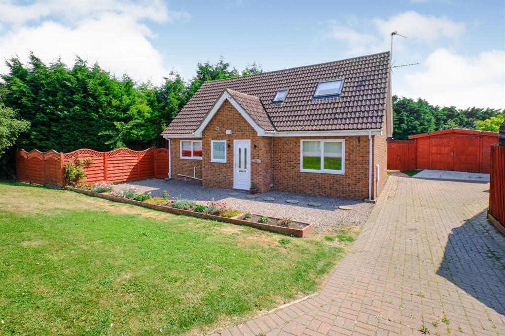 4 bedroom detached house for sale in Doddington Road, Benwick, March, PE15