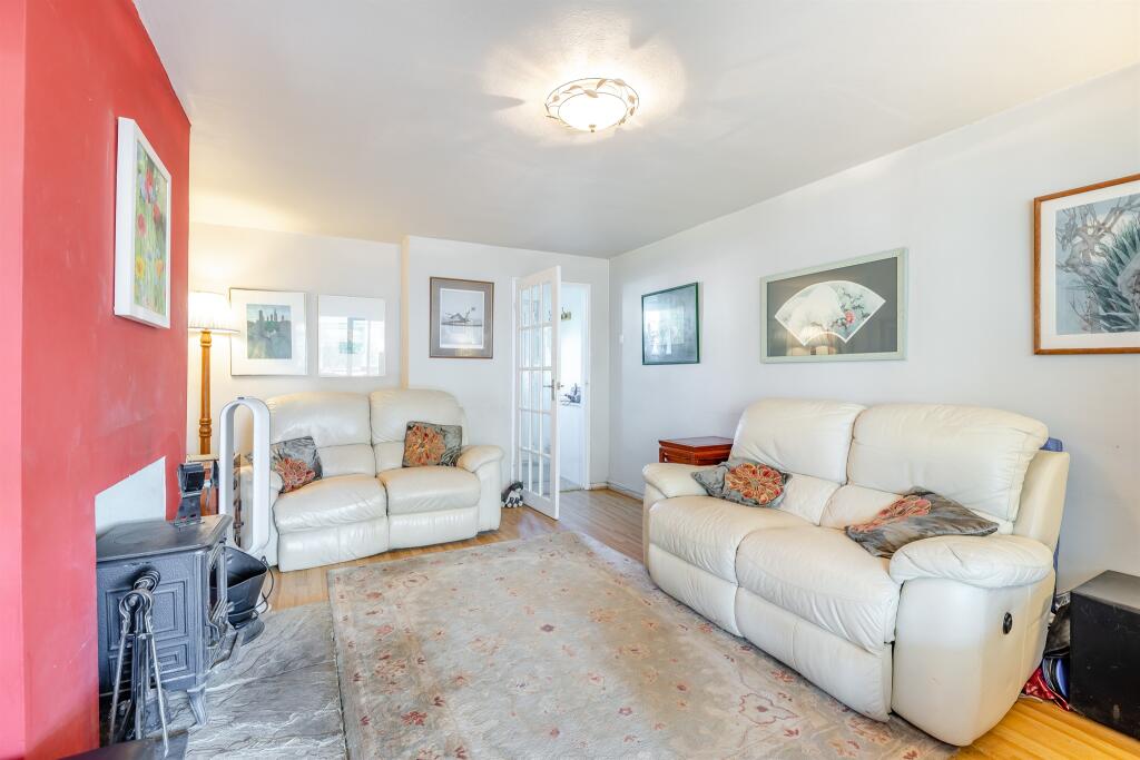 3 bedroom semidetached house for sale in Coppice Road, Ryhall