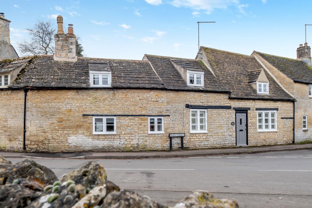3 bedroom character property for sale in Main Street, Barnack, Stamford