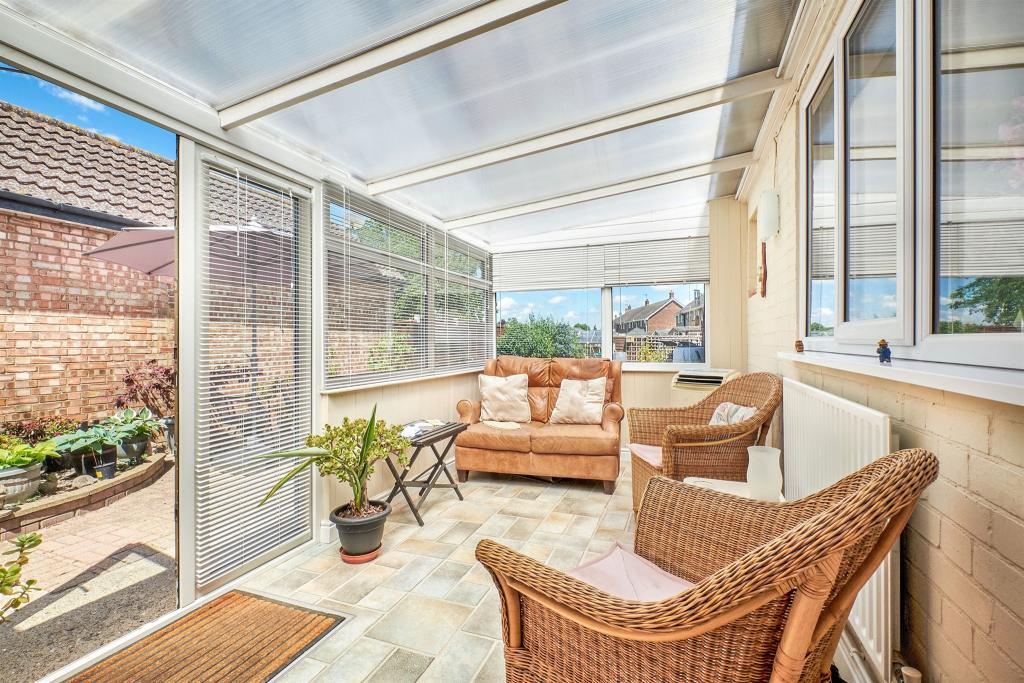 2 bedroom detached bungalow for sale in Upwell Road, March, PE15