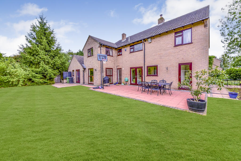 5 bedroom detached house for sale in Torpel Way, Maxey, Peterborough, PE6