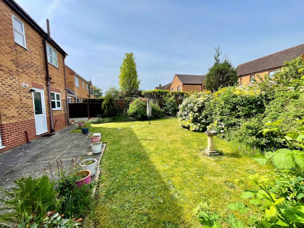 3 bedroom detached house for sale in Truesdale Gardens, Langtoft