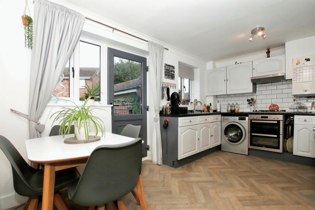 3 bedroom semidetached house for sale in Swift Close, Deeping St